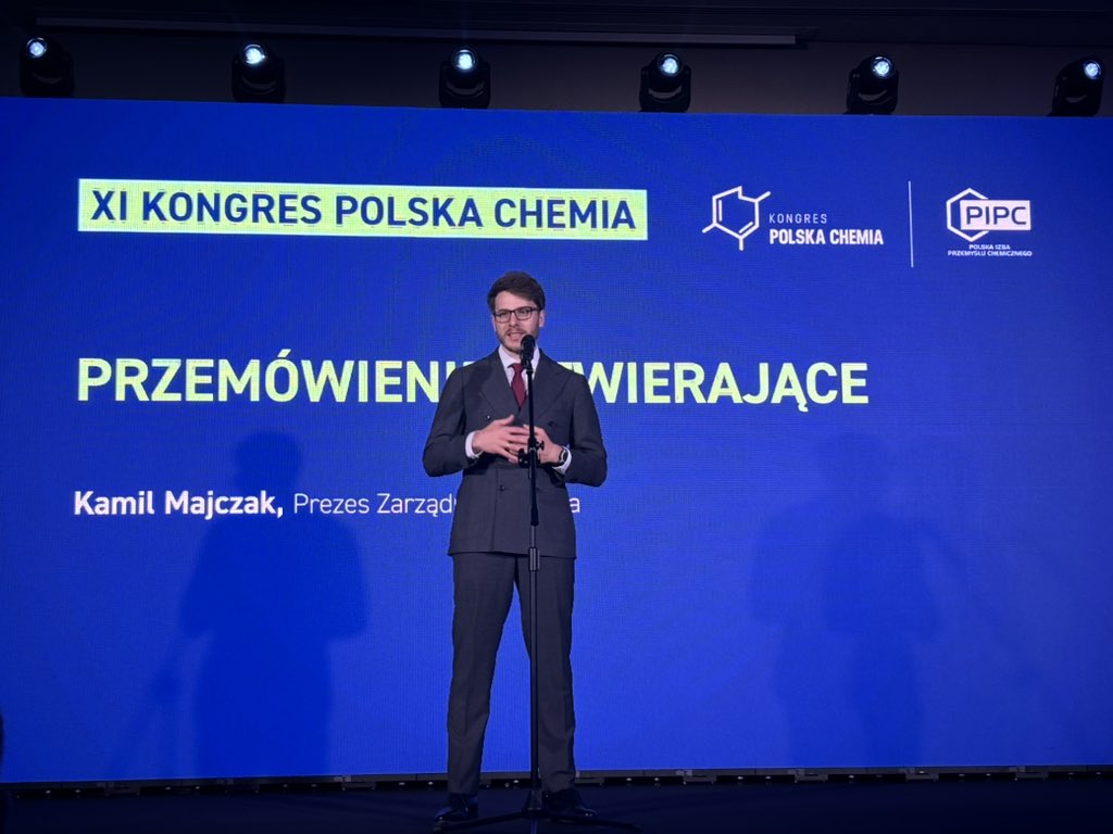 Qemetica's tweet photo. 💬- Witamy się z Państwem jako #Qemetica. Konsekwentnie realizujemy naszą strategię biznesową, zintegrowaną z celami #ESG, która opiera się także na transformacji energetycznej, innowacjach - mówi Kamil Majczak, CEO Qemetica (d. #CIECH) 1/2
@PolskaChemia https://t.co/1SGMbnnucu