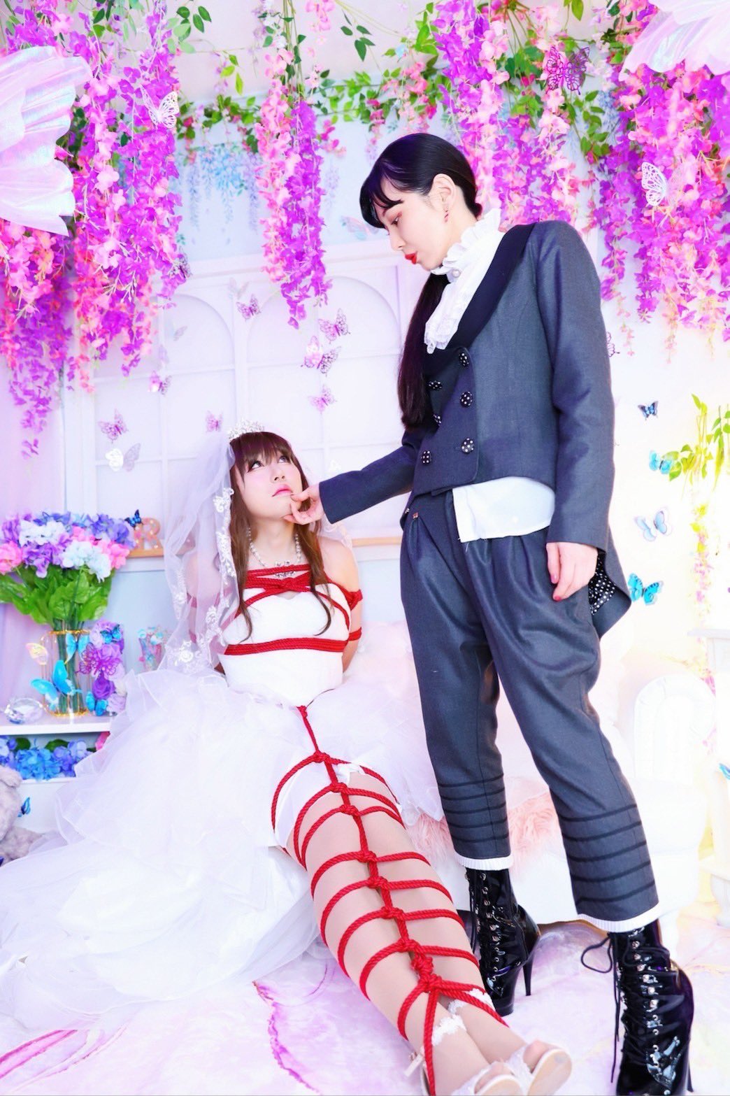 　花嫁緊縛 ❤️緊縛撮影📸赤縄周知キャンペーン❤️ ジューンブライドキャンペーン コラボ企画✨ 大人気の 緊縛撮影コースに、新作で赤縄が登場です😍✨ せっかくなので、この機会に色んな人に赤縄で撮影してほしい…💖 というわけで❣️ https ...