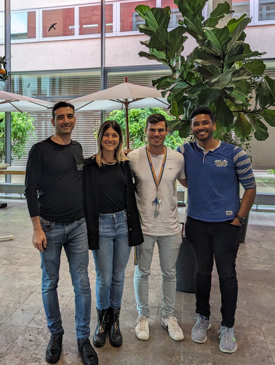 Welcome to the new group of representatives of the MDC PostDoc Assocation!📢
Pic (from left): Amir Hossein Kayvanjoo, Mariantonia Costanza, Theofilos Filippos Charitidis , Jeyan Jayarajan

Together, they aim to further bolster the PostDoc community at MDC Buch and BIMSB
#MDCPDA