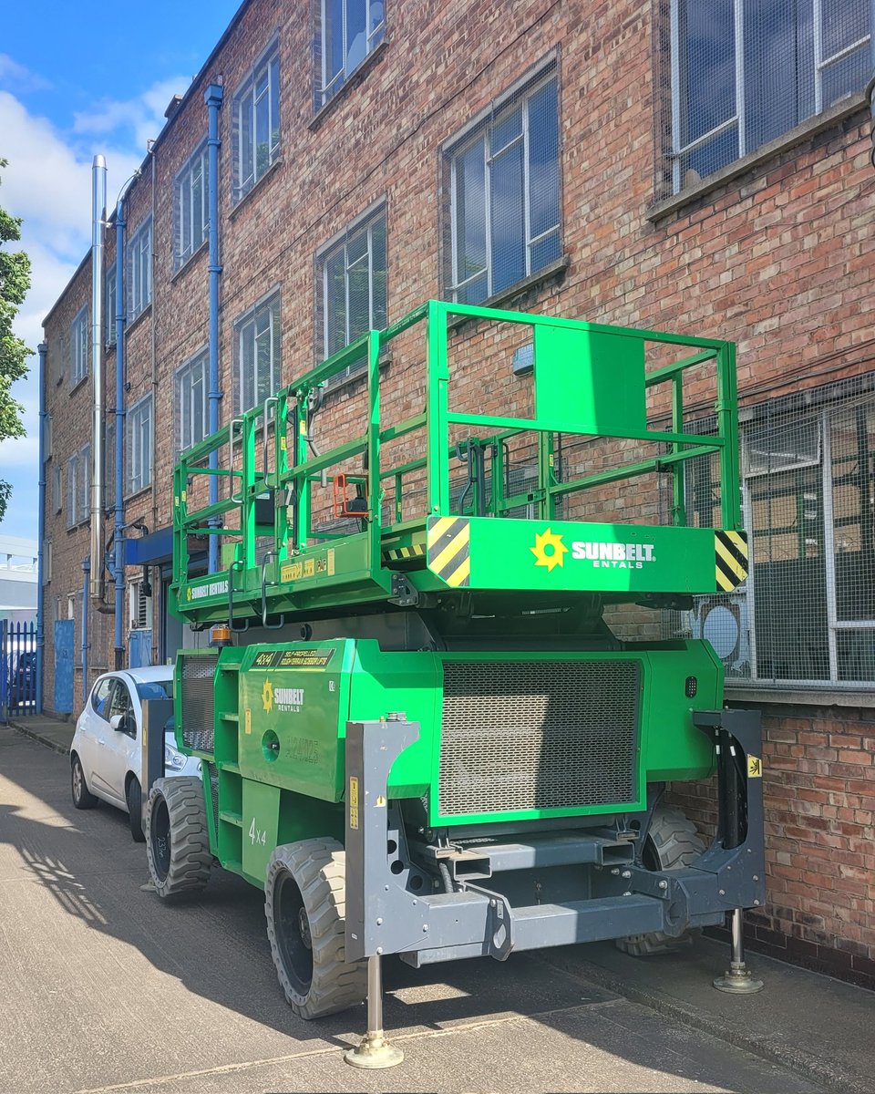 All go here at GKB HQ - we're getting solar panels! Making use of our very large flat roof. 🔋

#solarpanels #solarenergy