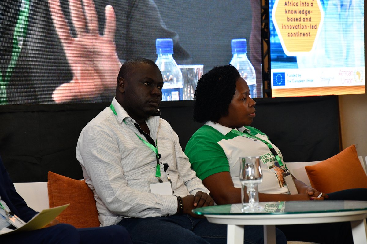 AASciences's tweet photo. Dr. Grace Panzou introduced his exciting #research on quantifying impacts of human-induced disturbances on biodiversity–ecosystem functioning relationships in Central Africa (12/14)
🔗https://t.co/E0jhHQfXH6
#ARISE2024
@EU_Partnerships
@_AfricanUnion https://t.co/i6yt6WVgiH