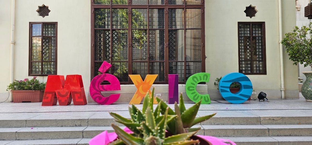 Enjoyed a rich exhibition of the work of Mexican architecture firm Legorreta <a href="/AUC/">AUC</a> Tahrir Square this week. Their designs are adaptable, people-centered &amp; environmentally sustainable. Thank you, <a href="/EmbaMexEgipto/">Embajada México en Egipto</a> Ms. Leonora Rueda, for choosing AUC to host such an inspiring show.