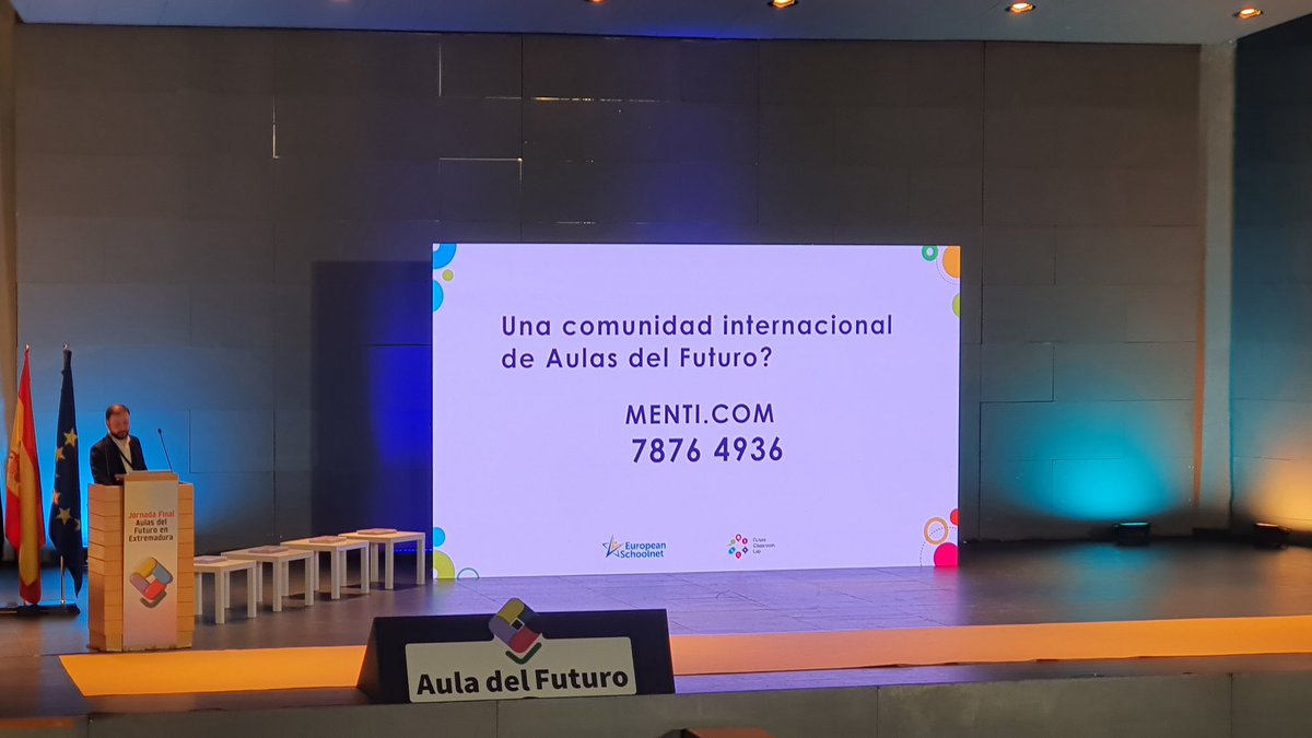 @Tommasso_eun propone una comunidad Internacio al de Aulas del Futuro. #IIIJornadaFinalAdFE
#VIEncuentroEmbajadoresAdF