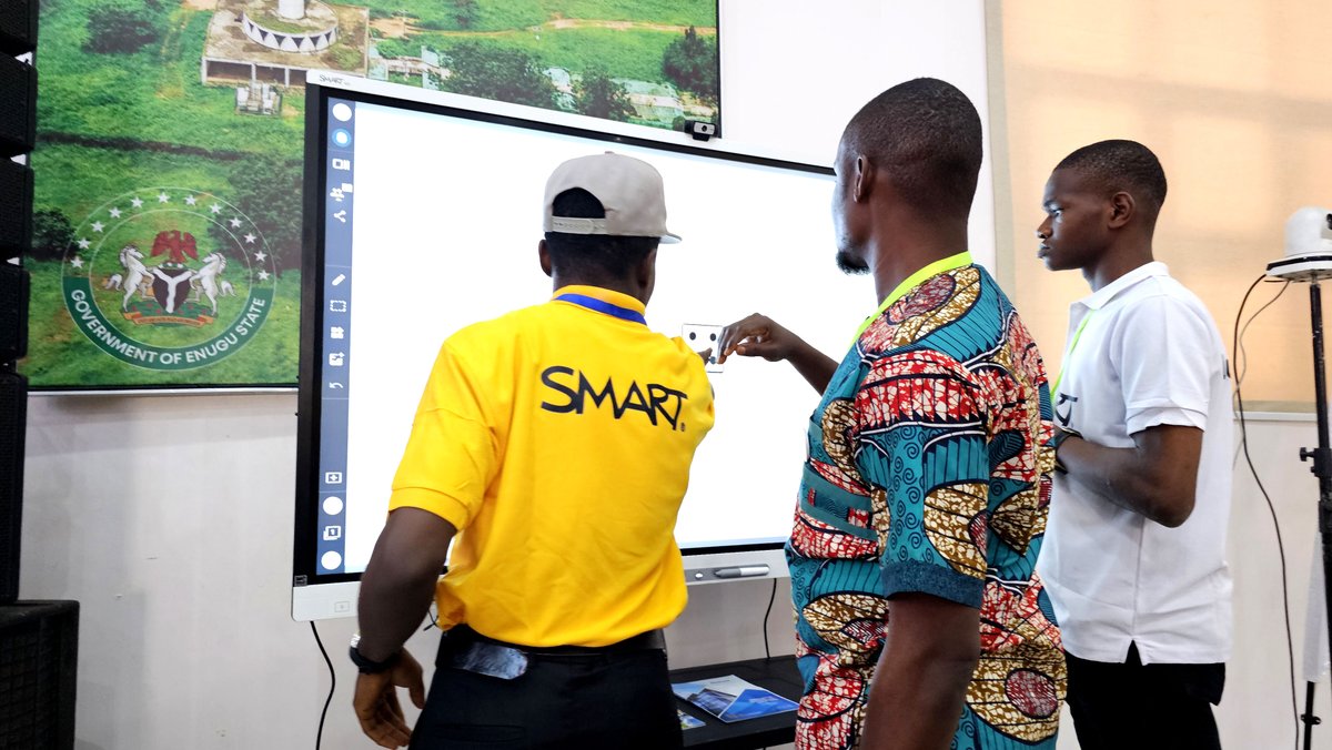 rasonglobal's tweet photo. @SMART_Tech @LumioSocial were present at #NgEducatorsIMUN hosted by Enugu State Ministry of Education.
#WeAreSMART #GoLumio #SMARTNigeria #ConnectionThatMatters  #rasonglobal #Nigerians #Obidient  #education #enugustate #loveIsland #ENEMS #MUN #ministryofeducationenugustate https://t.co/Z6kDE4ygpk