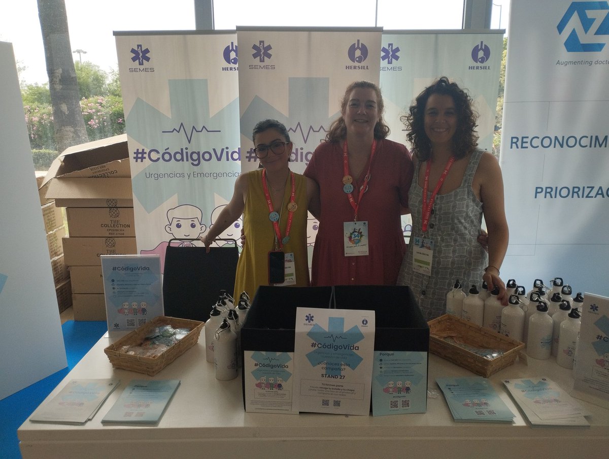 SEMES_'s tweet photo. En la zona de exposiciones todavía puedes recoger tu chapa y tu botella #codigovida ✨✨
#orgullodeurgenciologo
Con la colaboración de @hersill_es https://t.co/3MPKUYxsFm