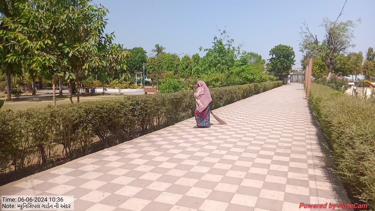 સ્વચ્છતા પખવાડીયા દરમ્યાન નિર્મળ ગુજરાત ૨.૦ હેઠળ "સ્વચ્છતા પખવાડીયા"ની ઉજવણીના ભાગરૂપે તા.૦૬/૦૬/૨૦૨૪નાં અંજાર નગરપાલિકા દ્વારા  સફાઈ ઝુંબેશ હાથ ધરવામાં આવેલ. #SwachhSurvekshan2024 #NirmalGujarat #SwachhBharat <a href="/sbmugujarat/">Swachh Bharat Mission Urban - Gujarat</a>
 <a href="/RajkotRegional/">RCM Rajkot Zone</a>