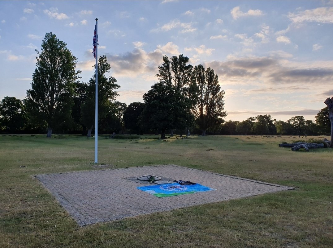 moved_average's tweet image. Honestly, all you people trying to score political or Brexit points using D-Day as your vehicle, go give your heads a wobble. You're even more boring than usual.