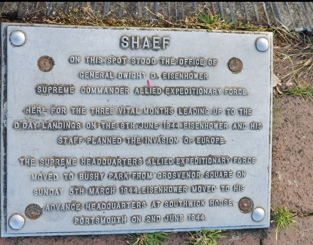moved_average's tweet image. Honestly, all you people trying to score political or Brexit points using D-Day as your vehicle, go give your heads a wobble. You're even more boring than usual.