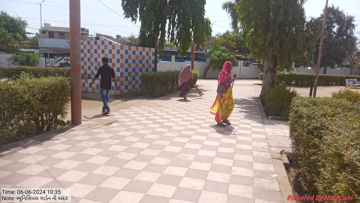 AnjarNp's tweet photo. સ્વચ્છતા પખવાડીયા દરમ્યાન નિર્મળ ગુજરાત ૨.૦ હેઠળ "સ્વચ્છતા પખવાડીયા"ની ઉજવણીના ભાગરૂપે તા.૦૬/૦૬/૨૦૨૪નાં અંજાર નગરપાલિકા દ્વારા  સફાઈ ઝુંબેશ હાથ ધરવામાં આવેલ. #SwachhSurvekshan2024 #NirmalGujarat #SwachhBharat @sbmugujarat
 @RajkotRegional https://t.co/6ZUeDfaYtd