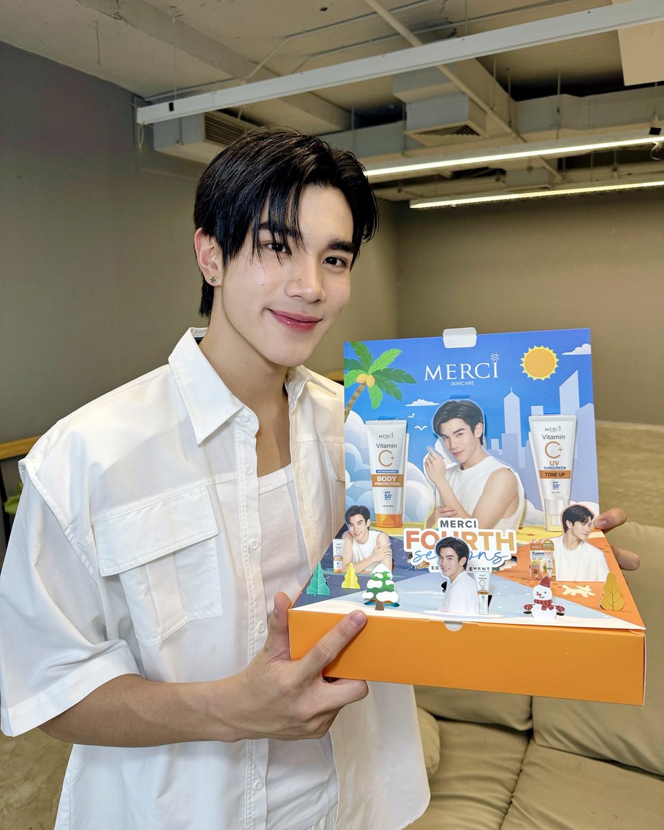 merci_skincare's tweet photo. 😍 ไม่มีคือพลาดมากก!! Box Set Merci X Fourth Seasons ได้ทั้งสินค้ากันแดดเมอร์ซี่สุดพรีเมียม แถมฟรี! ความน่ารักของคุณพรีเซนเตอร์ ปึ้งสุดๆ 💖 มัมหมีคนไหนที่อยากเจอน้องโฟร์ทตัวจริงแบบใกล้ชิด สามารถช้อปสะสมสิทธิ์เป็นผู้โชคดี Top Spenders และ Lucky Draw ได้ตั้งแต่วันนี้ - 9 มิ.ย. 67 เท่านั้น! รีบช้อปก่อนหมดเขตสั่งซื้อ

📌 อ่านรายละเอียดเพิ่มเติมได้ที่เพจ FB เมอร์ซี่ สกินแคร์ >> https://t.co/5NXdZorLZP

#เมอร์ซี่ #MercixFourthSeasons #กันแดดเมอร์ซี่ #ปกป้องผิวฟีลแฟน
