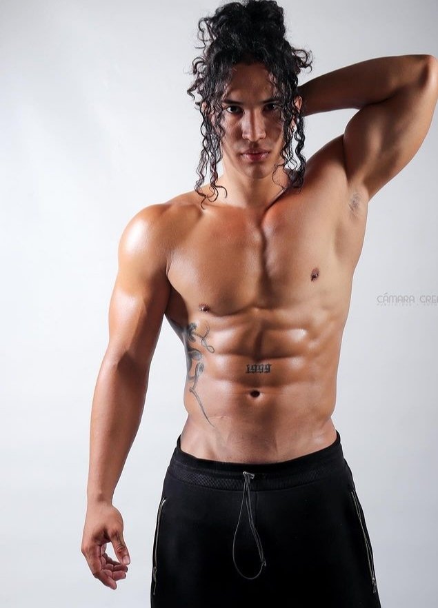 UN IMPERIO DE FANTASÍAS (@demasiado69) on Twitter photo 