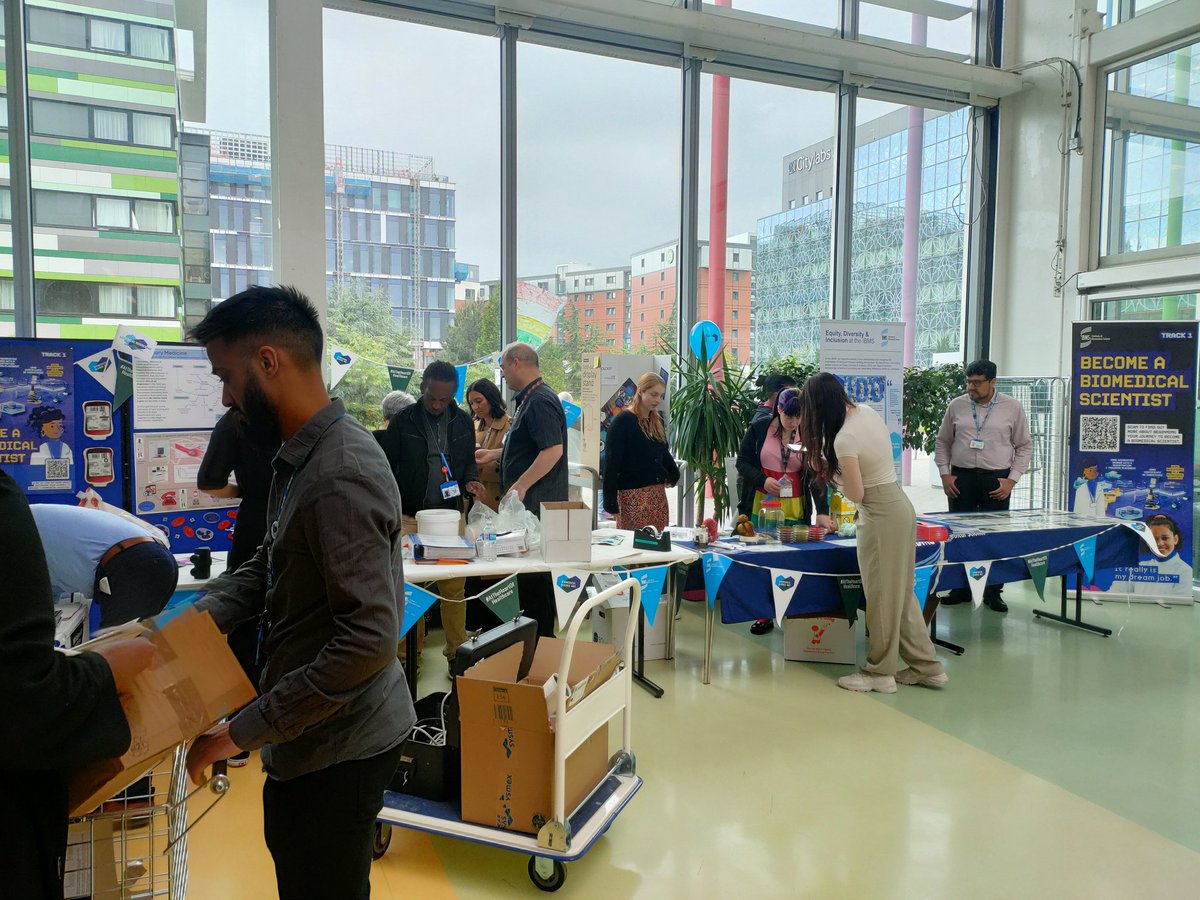 IbmsManc's tweet image. Our Greater Manchester teams in @LabMedicineMFT  getting ready to greet the public today for #biomedicalscienceday. Promoting our hidden roles #attheheartofhealthcare at @RMCHosp &amp;amp; @MFT_CSS