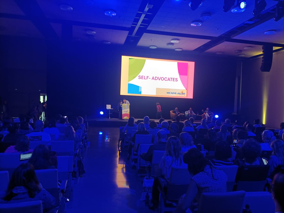 Aprodisca's tweet photo. Quin orgull escoltar al nostre company Marc Farré exposant les conclusions d'autogestors al 15è Congrés Europeu de #TreballambSuport que es celebra a Salou.
Amb entitats de tota Europa compartim bones pràctiques per avançar en la #inclusiólaboral!
#wehavetalent #ACTAS #AESE https://t.co/g1thOk9lIv