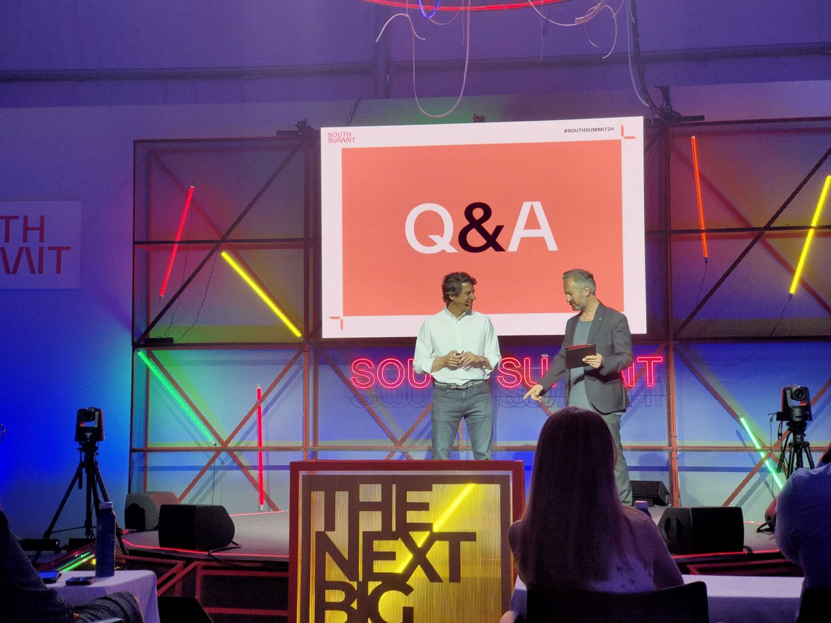 QCentroid tweet media