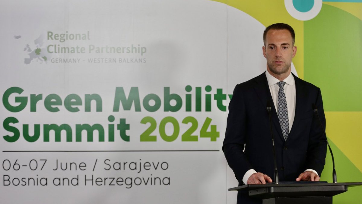 Matej Zakonjšek tweet media