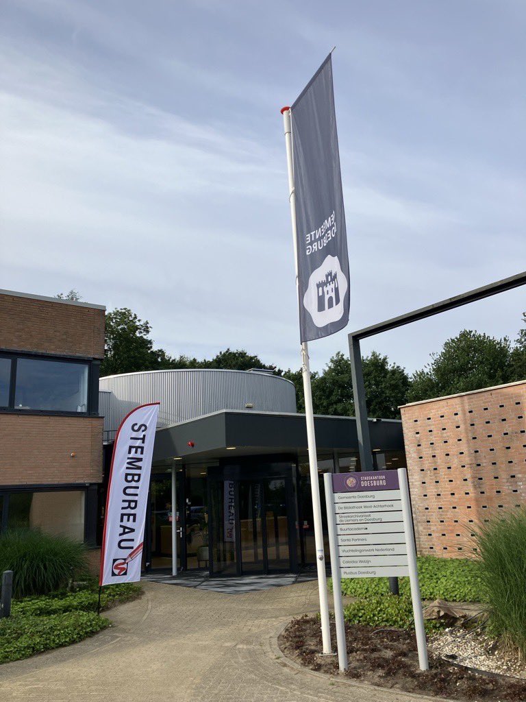 Gem_Doesburg's tweet photo. Ook op het nieuwe Stadskantoor kan gestemd worden. Adres: Leigraafseweg 8. Tot zo! https://t.co/KTYMD1208B