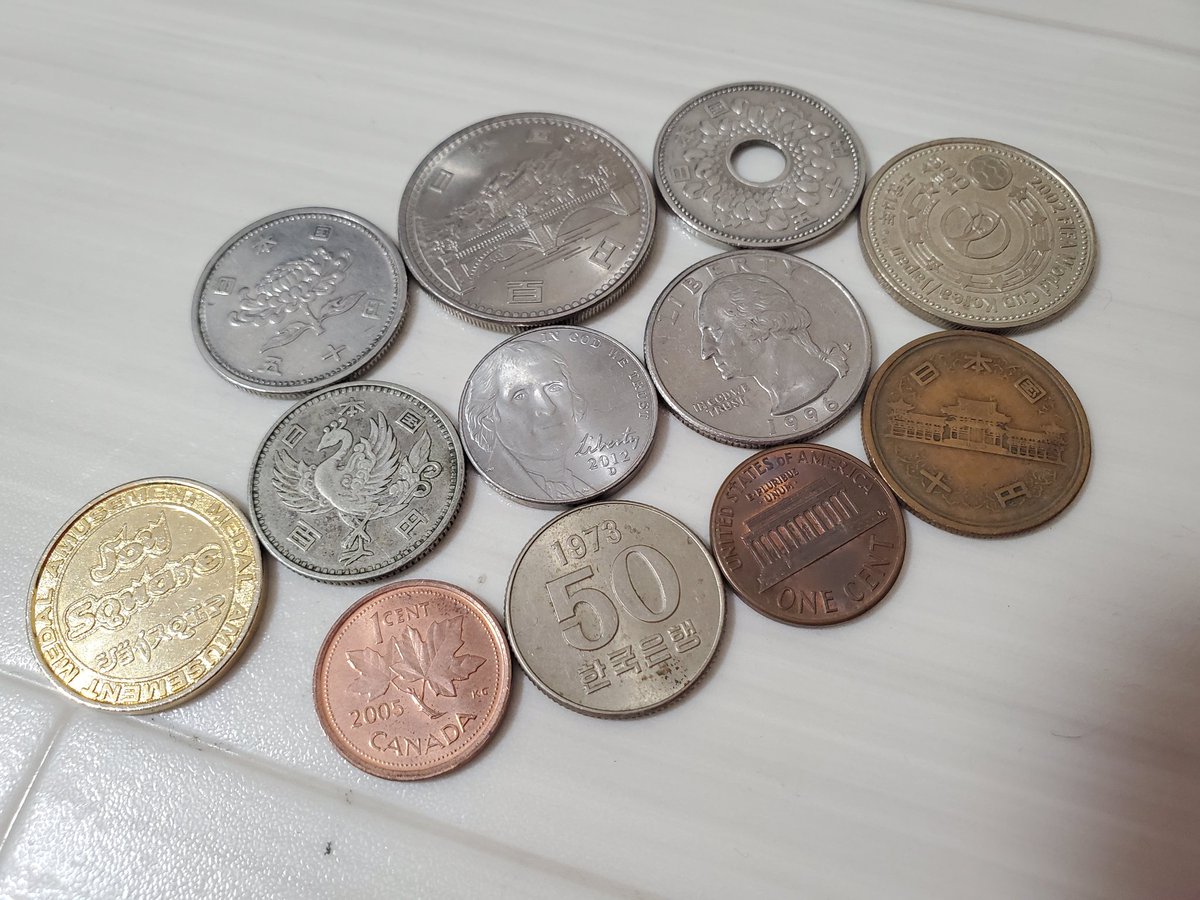 外国硬貨等の硬貨まとめ　6kg 6000g 外国通貨】海外硬貨（6枚セット）の通販 by KM's shop｜ラクマ