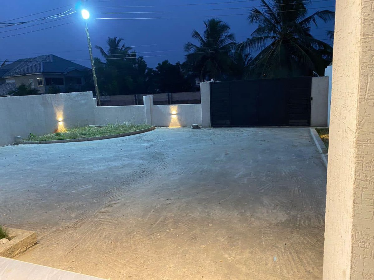 ProptisGh's tweet photo. NEW LISTING ALERT
3 Bedroom House For Sale
Location: Adenta New Legon
Price: 120,000USD
Contact our verified agent Ama on 0240228335 for more details
Connect with us and list your properties for FREE
#proptis #newlistings #freelistings #ghanaproperties #realestatewebsite https://t.co/uqqs1Kesnx