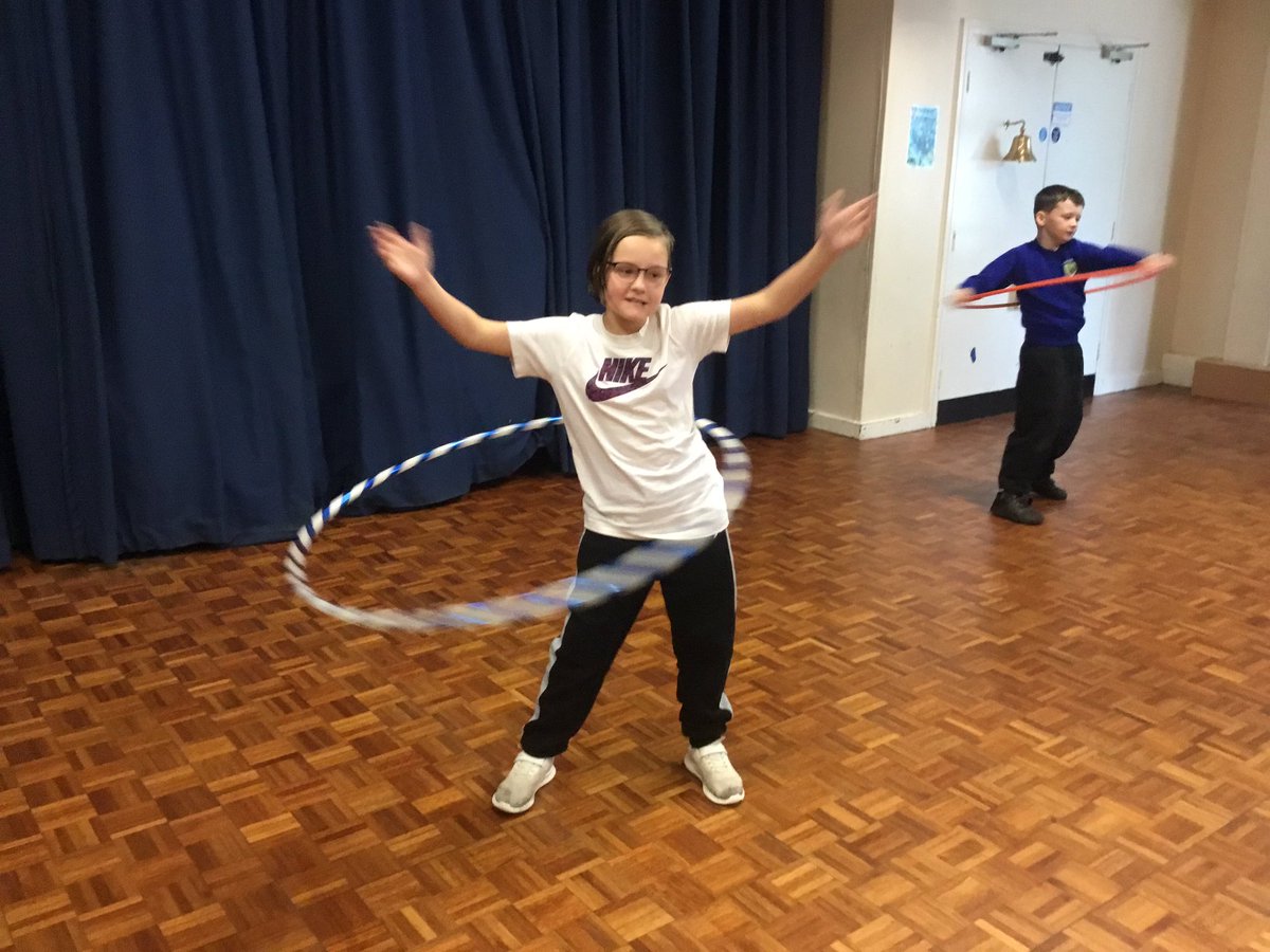 GorsewoodPrimar's tweet photo. Year 5 are loving their hula hooping workshop! #GorsewoodPE #60active @Halton_SG https://t.co/GVqmfKfUHC