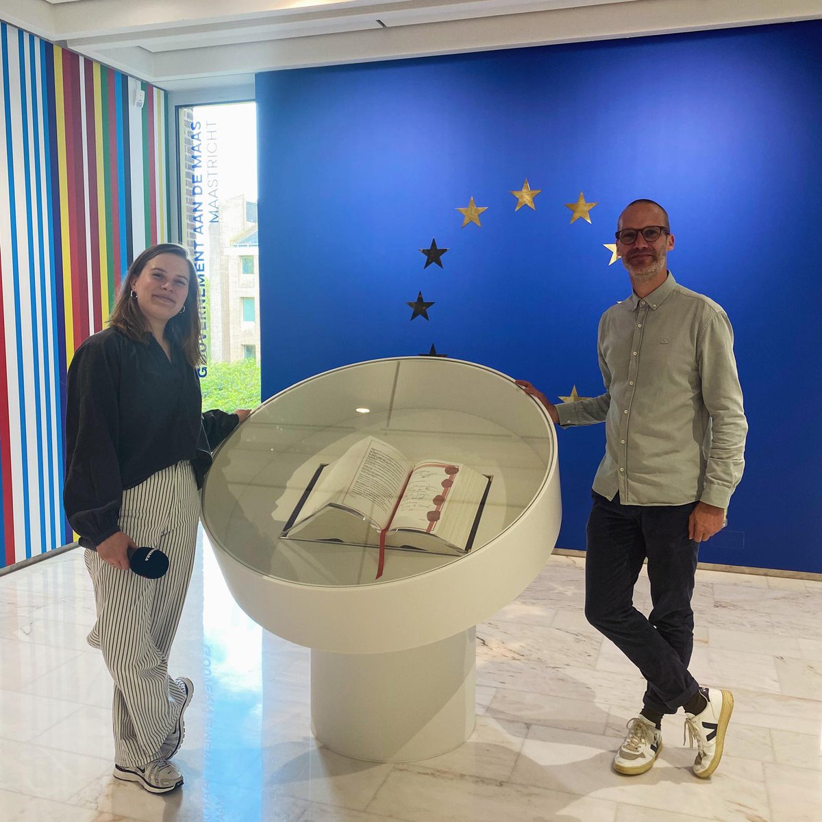 Bij de ene politicus gaat het hart sneller kloppen van Europese samenwerking, bij de andere politicus is er minder enthousiasme. Is het terecht om sceptisch te zijn? Onze politiek redacteur <a href="/SThelosen/">Sandrine Thelosen</a> zocht het uit in misschien wel de meest Europese stad van Nederland.