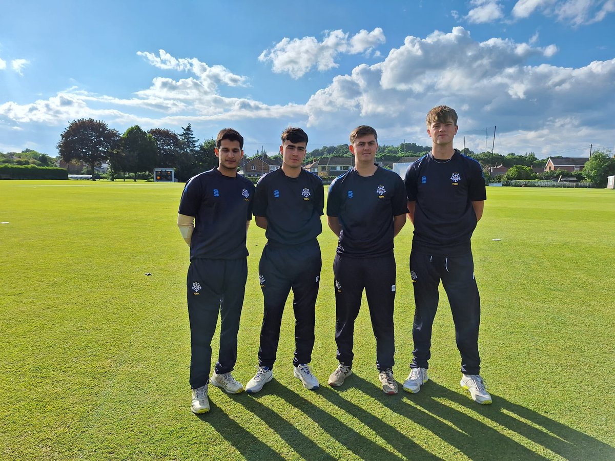 SheffieldColCC's tweet photo. 🏏 YCCC ACADEMY VS YSPL U21s 🏏

A great game at Wakefield yesterday saw the League XI nick it with 3 balls remaining in a 5 wicket victory.

Stand outs for our guys were Abdul Faseeh with 64 from 49 balls and Dan Longley with 4 overs for 11 runs. 

🦁🏏 https://t.co/qz8zExNUlG