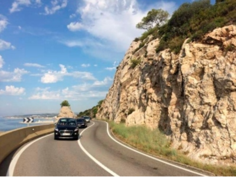 🚧 Afectacions al trànsit en horari diürn per obres a la C-31 a les costes del Garraf a partir de dilluns 10 de juny

🚗S'ocuparà un carril i es donarà pas alternatiu 
🕤 De dl. a dj. entre les 9,30h i les 17h i els dv. fins a les 14h
📅 Durant 2 setmanes

govern.cat/salapremsa/not…