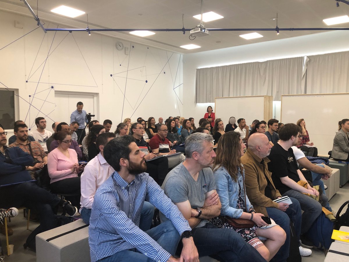 AcCreteil's tweet photo. La MAM (maison académique des maths) a ouvert ses portes ce jour ! Monica Neagoy, professeure en didactique des mathématiques et directrice de la collection « méthode de Singapour » ouvre le cycle des séminaires mathématique auprès des 32 lab' maths de l'académie. https://t.co/FfiFVJTSMa