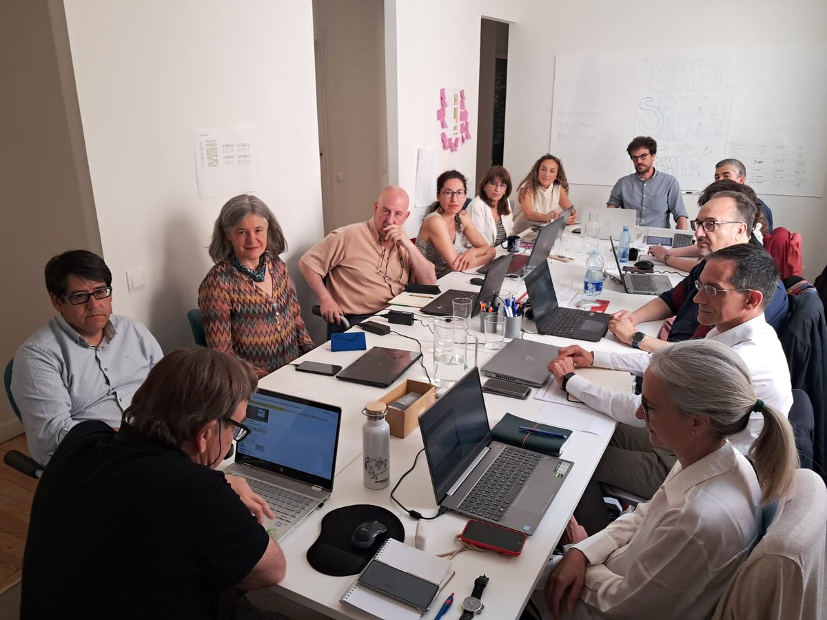 KarlosKoto's tweet photo. Reunión Junta Directiva del Observatorio Ciudad 3R

#Rehabilitación 
#RegeneraciónUrbana
#Renovación

Sala de juntas del World Green Building Council España
Madrid, jueves 6 junio 2024

@ObsCiudad3R @GBCEs @EncarnaRivasD @lavozdegalicia @arquitectosCOAG https://t.co/99UyzzI7aw
