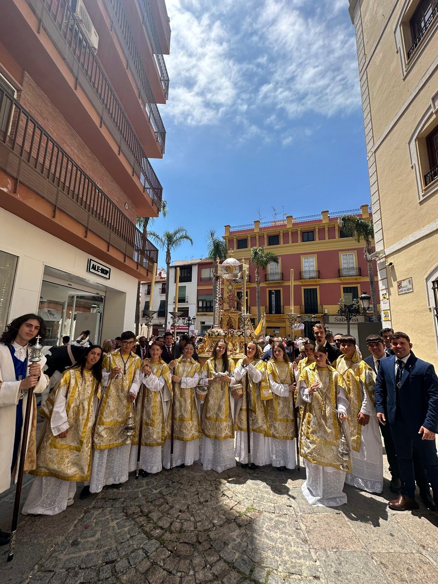 Santísimo Sacramento y Antigua Coronada tweet media