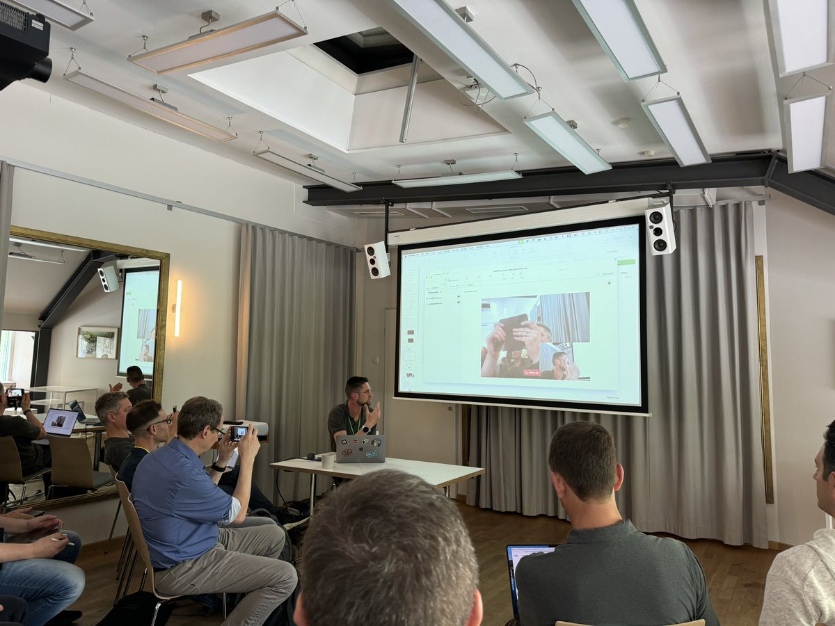 hedmanjohan77's tweet photo. Want to use #Claris #FileMaker to communicate on video or chat with your colleagues/users, @janStiep have a great session at @dotfmp conference in #berlin on how to add that to your solution.
#squaremoon #chat #p2prealtimecommunication https://t.co/NQeS4J4hUy