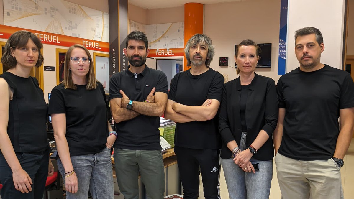 Los compañeros de Teruel también se han vestido de negro para exigir el cumplimiento del convenio colectivo que CHIP Audiovisual <a href="/henneomedia/">henneo</a> incumple #juevesnegrosatv