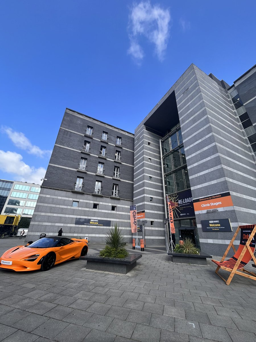 LDIleeds's tweet photo. Good Morning Leeds ☀️ @BGSixth are so excited to be inspired by #climb24 and #business and #innovation https://t.co/UV7oxBPyI7