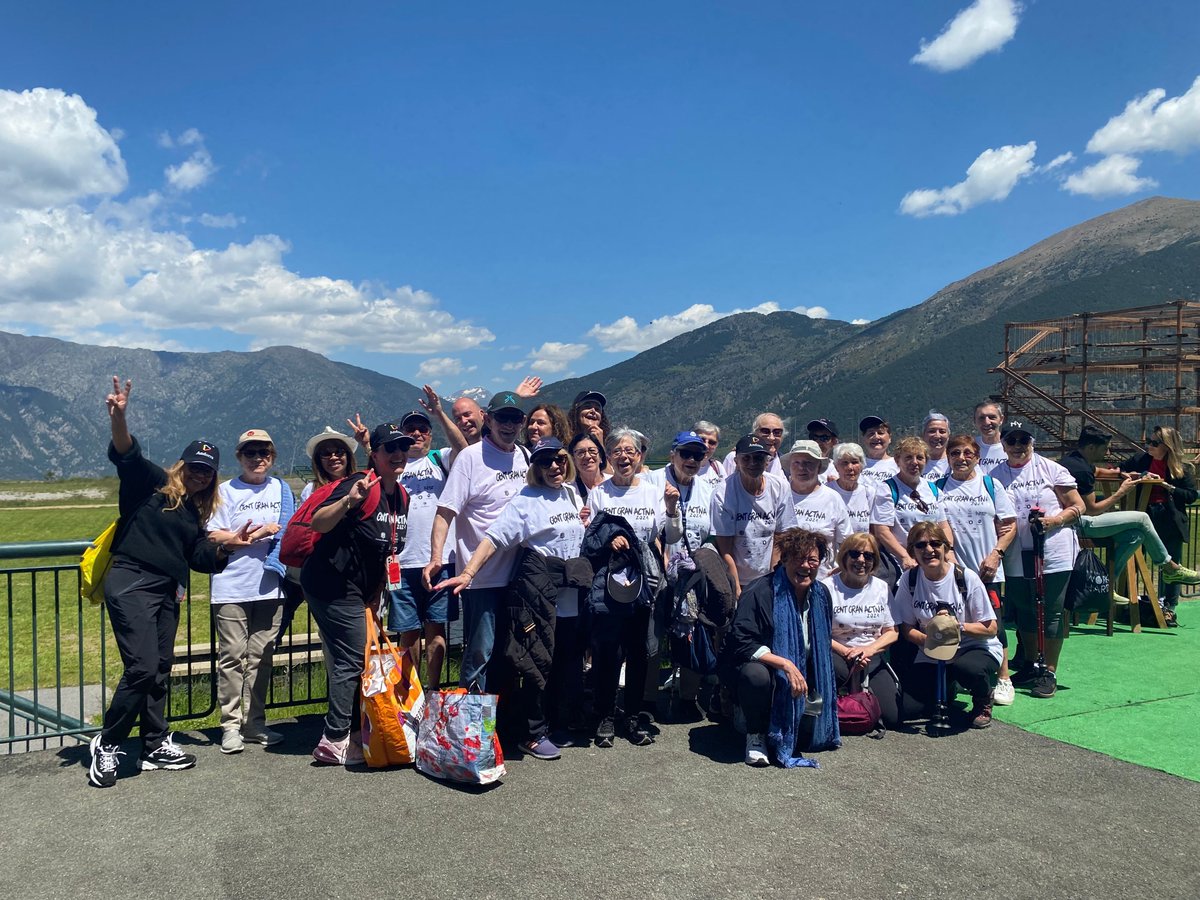 Escaldes-Engordany (@comuee) on Twitter photo 🍃 Més de 200 padrins van participar ahir a la jornada ‘Gent Gran Activa’
👉 Aquest any s’ha celebrat a Naturland (<a href="/naturland_and/">Naturland Andorra</a>) i els padrins van dur a terme diverses activitats com ara circuits de memòria, caminades, bingo…
#EscaldesEngordany #Andorra #GentGranActiva 🍃 Més de 200 padrins van participar ahir a la jornada ‘Gent Gran Activa’
👉 Aquest any s’ha celebrat a Naturland (<a href="/naturland_and/">Naturland Andorra</a>) i els padrins van dur a terme diverses activitats com ara circuits de memòria, caminades, bingo…
#EscaldesEngordany #Andorra #GentGranActiva