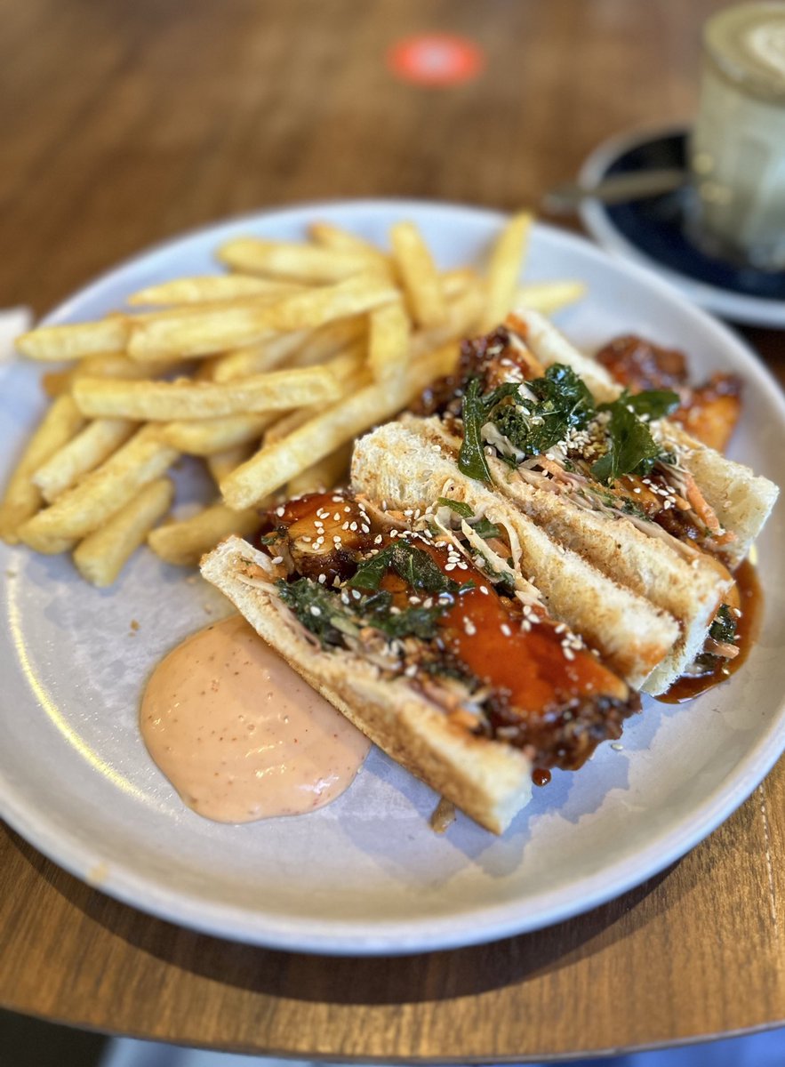 vWd4HIGTGM89598's tweet photo. ずっと行きたかったカフェ🍒🍇韓国チキンサンドめっちゃボリューミーでお腹いっぱい😋今日も楽しかった🥰
📍cherry&grapes@West Perth
#パースグルメ
#perthcafe https://t.co/6GzpCkylcM