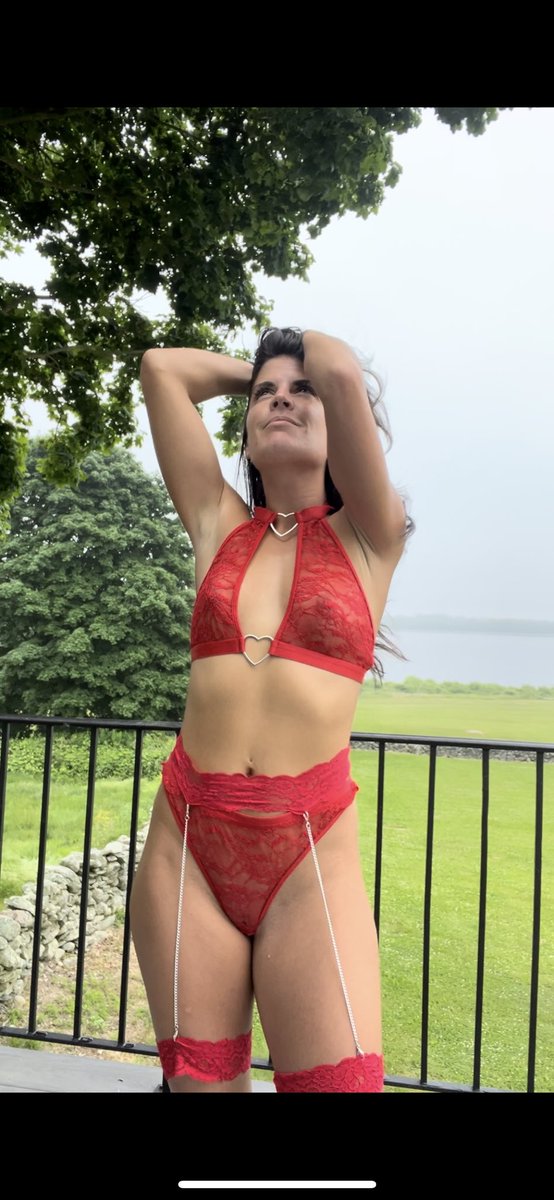NicoleFox1392's tweet photo. #trendingeverywhere #balcony #dancer #viral #BreakingTheCycle #Subscribe #girl #FinanceBill2024 #trump #follow #dance https://t.co/NPwrNQzXIP