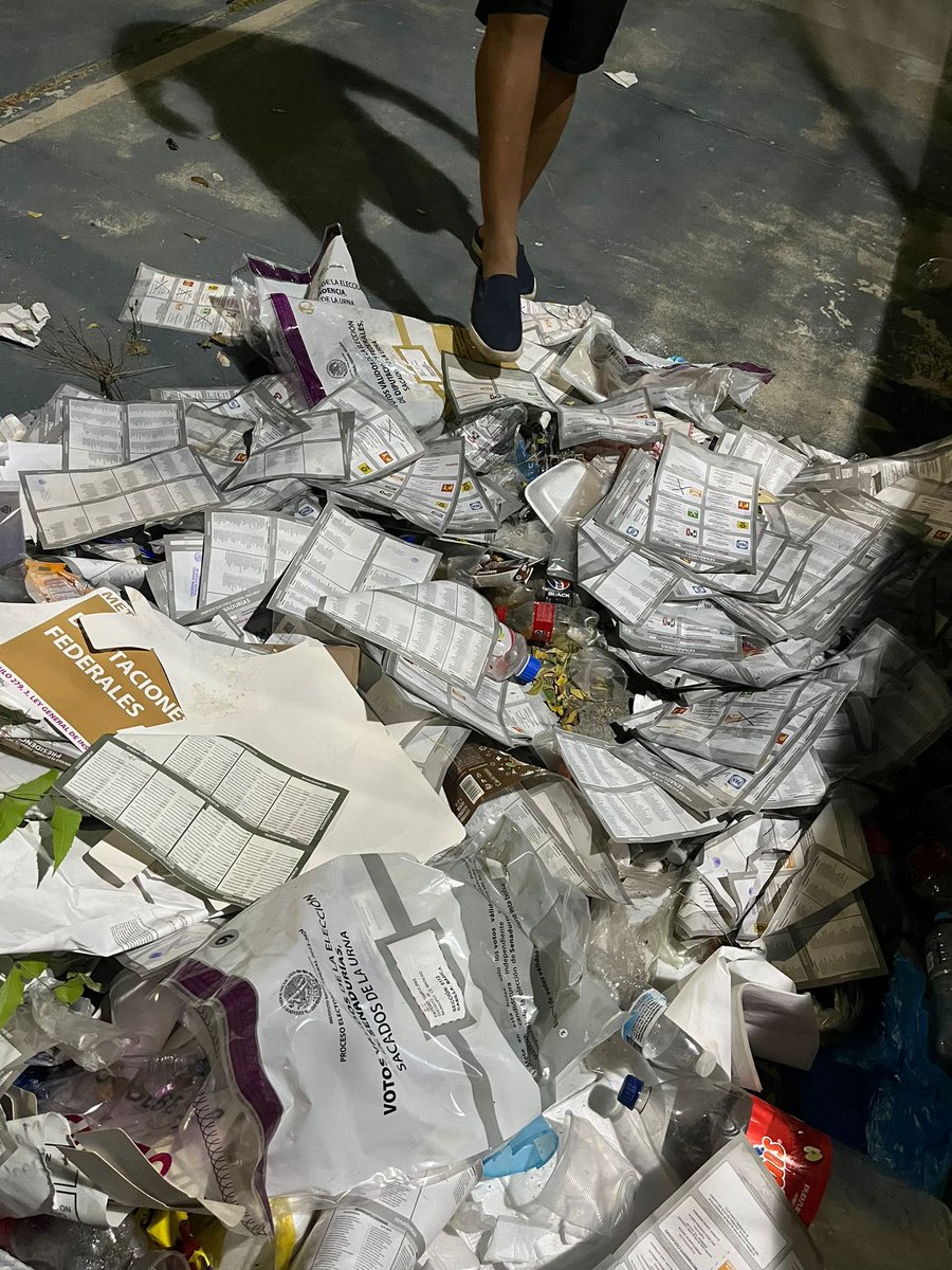 GildoGarzaMx's tweet photo. #México Se denuncia, así fue el nivel de elección que se tuvo en #Madero #Tamaulipas encuentran paquetes electorales destruidos con miles de votos para @carlosfdza ¿que va a ser el @TodosSomosIETAM @INEMexico y @FGRMexico @FiscaliaElecMx? https://t.co/XaiQMbi5xE