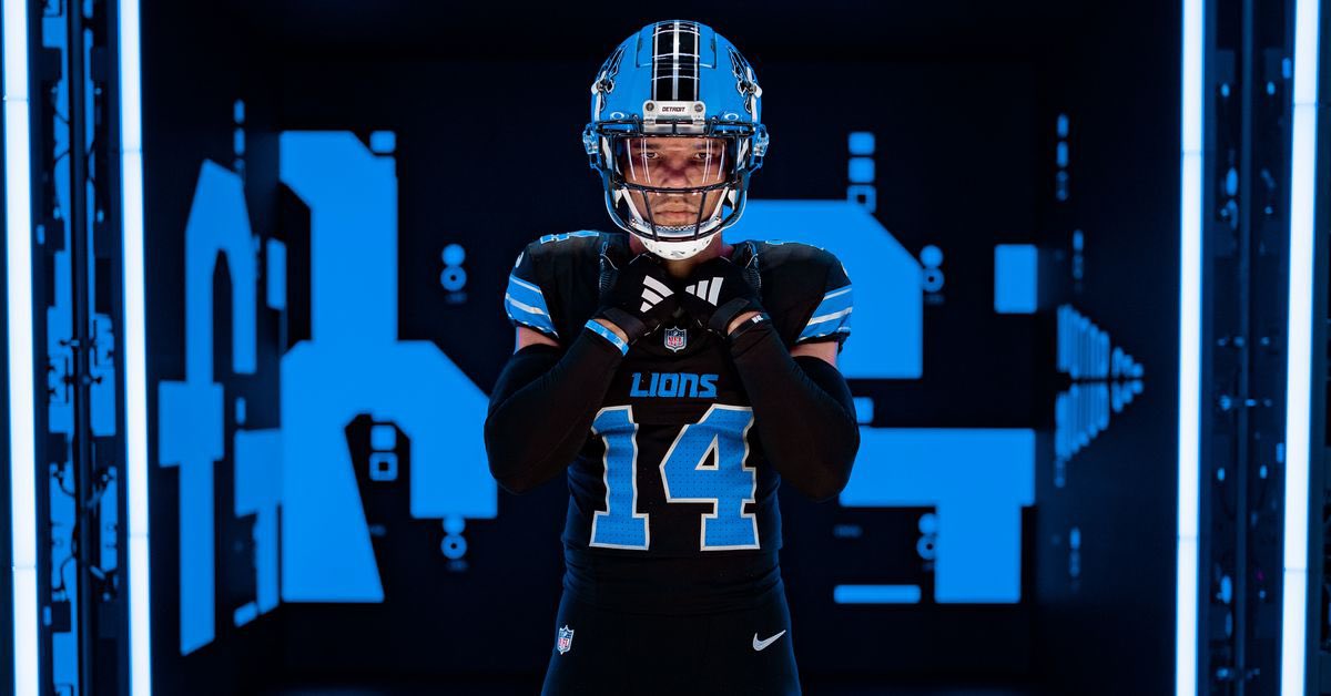the_det_times's tweet photo. We NEED this All White vs All Black Uniform Matchup 👀

#OnePride   #SKOL https://t.co/SBO5R0fjD5