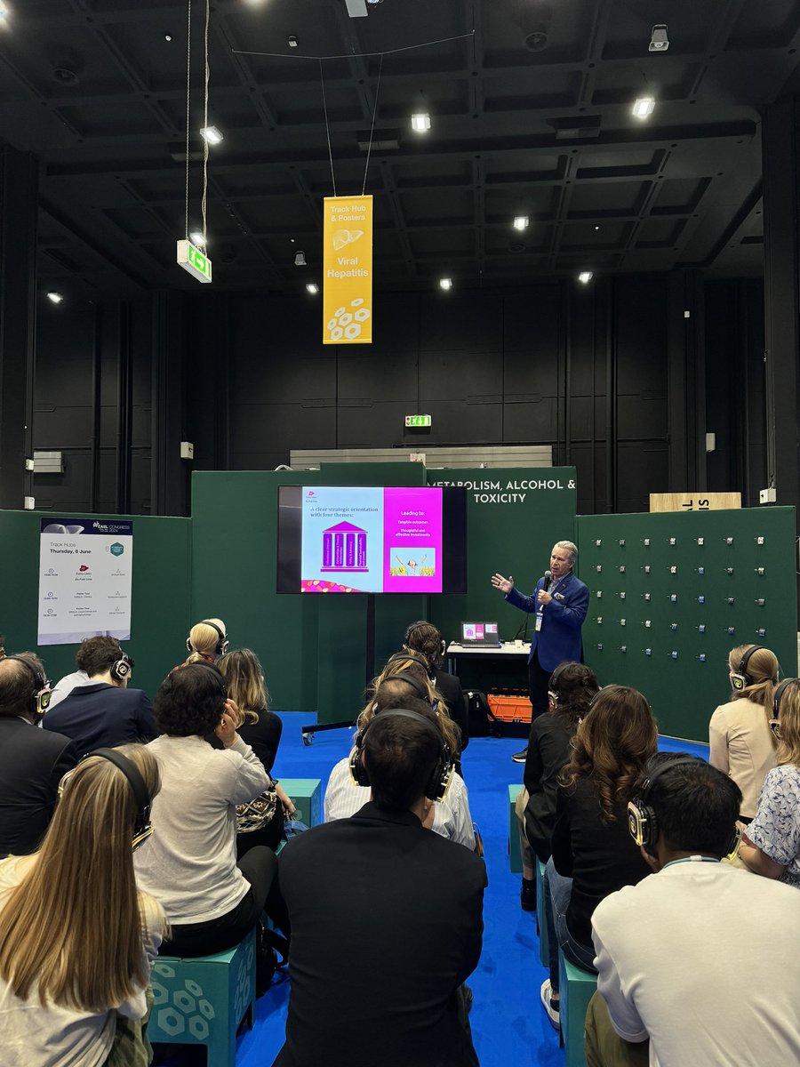 Thank you <a href="/EASLnews/">EASLnews</a> for the invitation to speak about my favorite topic, <a href="/FattyLiverA/">FattyLiverAlliance</a>! We had 70 people there and it was a lot of fun. #easlcongress is always engaging and interactive.