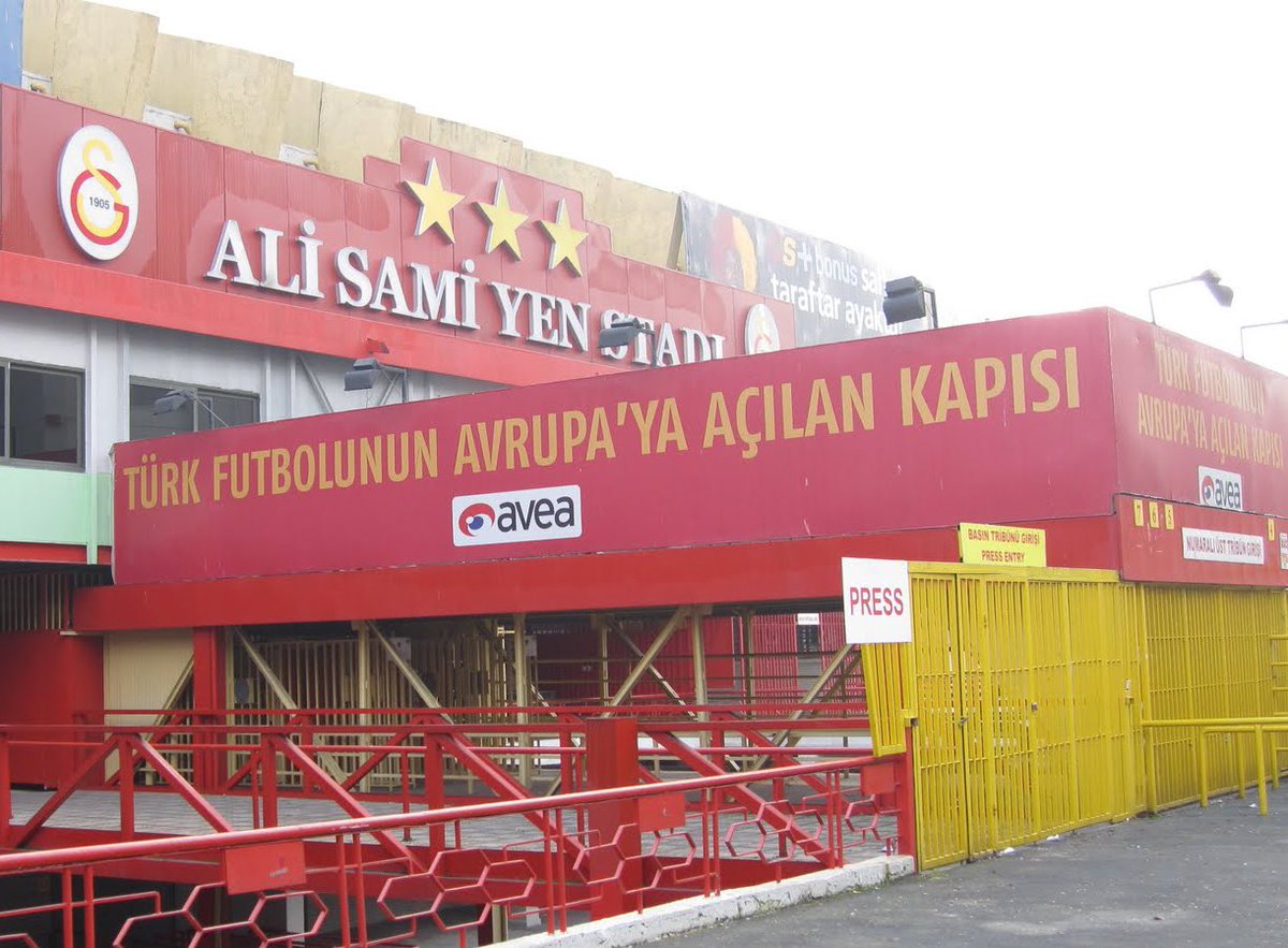 NostaljievimGS's tweet photo. Bir zamanlar Ali Sami Yen… https://t.co/gwPbWg834e