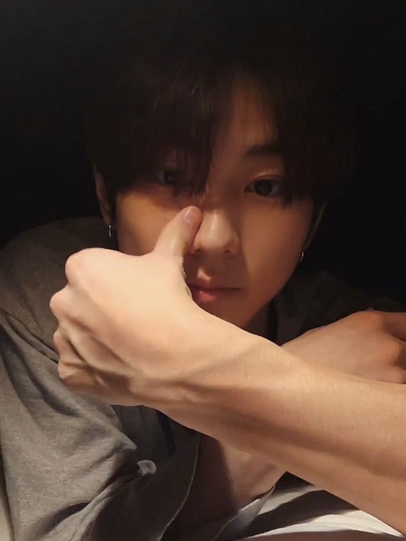 뿌 tweet media