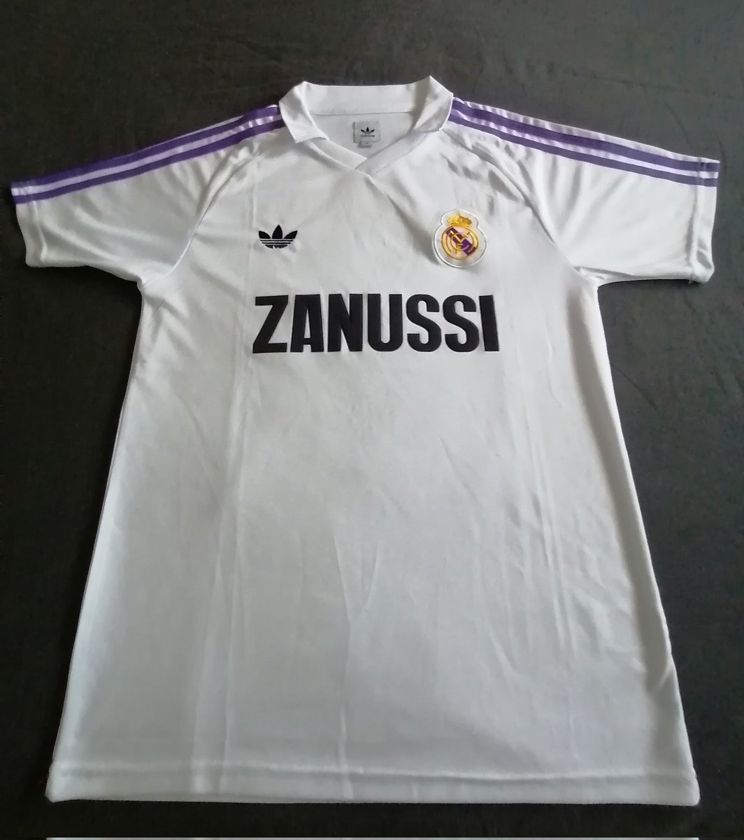 manugbn's tweet photo. Recibido este camisetón por parte de @Ctinfo_17 https://t.co/3SDGx2jcHM