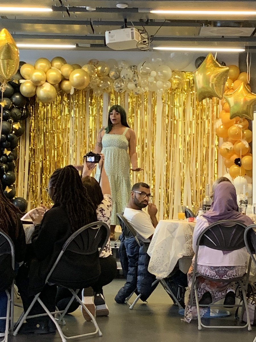 Wonderful to celebrate some of our students on placement this week at Tokko Youth Space, at their awards evening where they thanked the many volunteers who contribute to their work in Luton 🎉🎉👏🏼👏🏼