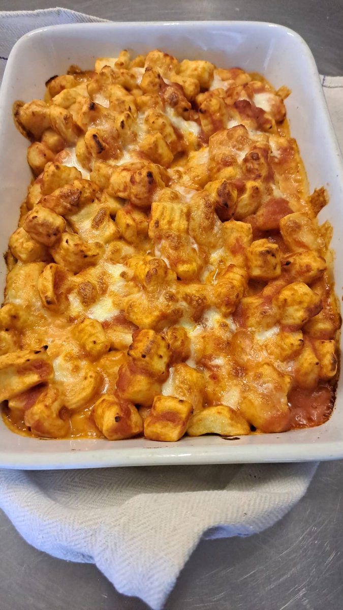 CareTradeUK's tweet image. @CareTradeUK participants hard at work in our #workingkitchen on day 1 of the #pasta making course. 
 #notjustwork ##lifeskills #foodsoftheworld @AHOYofficial