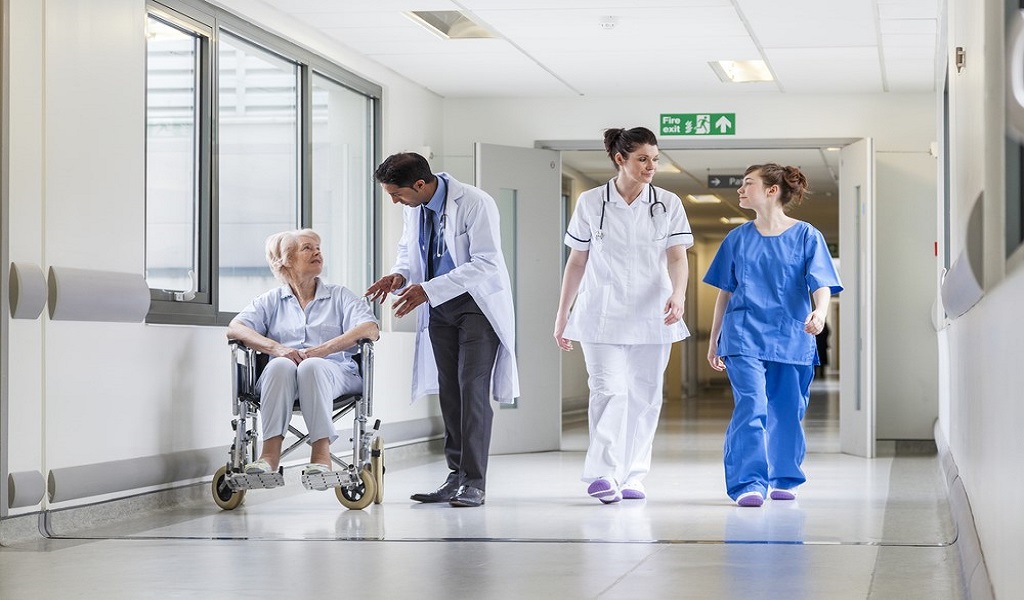 JCPinWiltshire's tweet photo. Working in the #NHS gives you a chance to make a difference in lives every day, and with training and endless opportunities to progress, a career in the #NHS will transform your life too!
Find out more @HealthCareersUK here https://t.co/I6cFHwH07p
#JobsInHealth https://t.co/PePyr18J9T