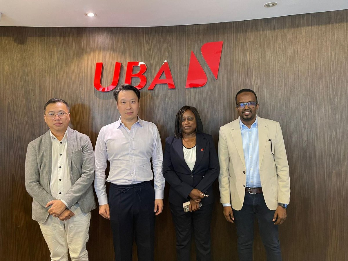 klicklofficial's tweet photo. 🇰🇪 Exciting journey to Kenya! Our Klickl team, led by our CEO:

🏦 Met with the Capital Markets Authority and the Central Bank of Kenya
🤝 Partnered with local banks and leading telecom companies, including Safaricom
💡 Promoted regulated virtual assets for financial inclusion and innovation in Africa

🔗 Read more about our CEO’s insights: https://t.co/vLBwZEOV3A

#Klickl #Web3 #FinancialInclusion #Crypto #Kenya #Africa #CrossBorderPayments #Innovation #Regulation #DigitalEconomy #FinTech