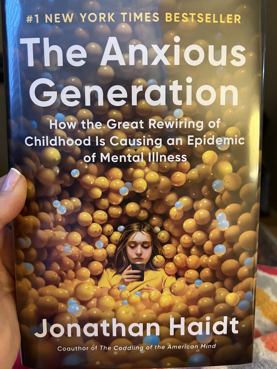 Mrs. Smith tweet media