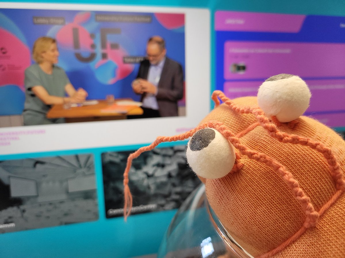 projektshrimp's tweet photo. Heute sind wir digital beim #UFFestival. Und ab 15:05 Uhr mit unserem Training "Textualität im digitalen Wandel: Lehr-Lerntechniken für das kollaborative, interaktive Lesen" dabei. Ihr findet uns im Track Deep-Dive 1. 🦐 #projektSHRIMP #SocialHypertext https://t.co/PsWCgKmY48 https://t.co/UqTPG0jSwb