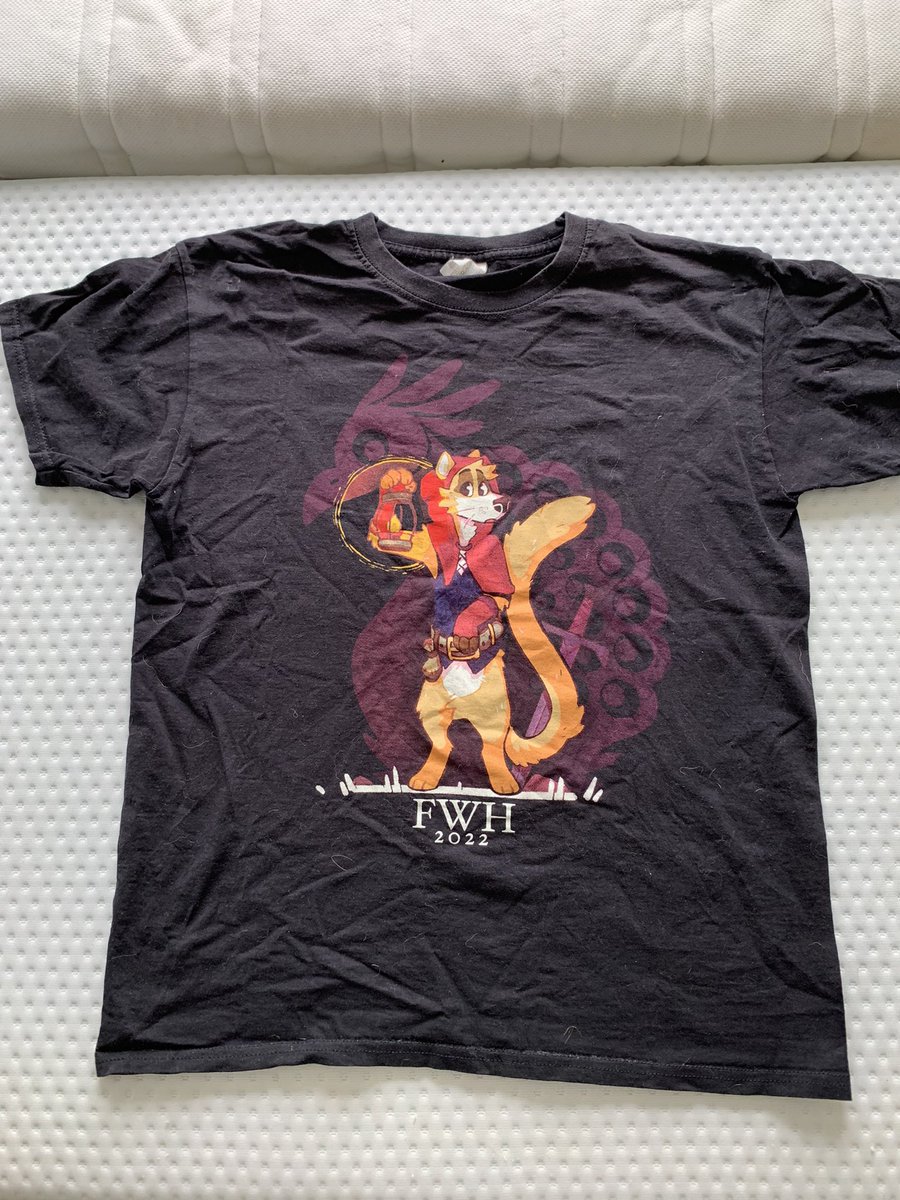 Tenmashi's tweet image. Looking to sell some old Furry Weekend Holland t-shirts! Worn but in good condition. Regular size M, except for one L. Attendee versions and CREW versions. Smoke-free home but might have some pet hairs. #fwh #furryweekend
Please msg on TG!