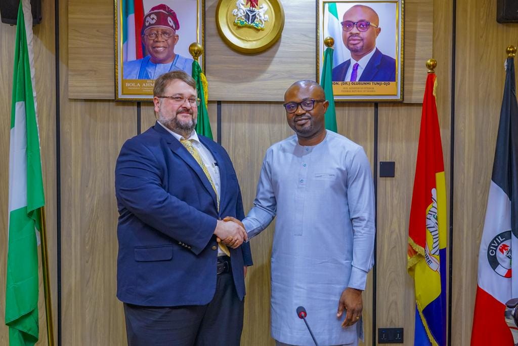 CYM2023's tweet photo. Minister of Interior, Dr. Olubunmi Tunji-Ojo and Jason Smith, Director Bureau of International Narcotics and Law Enforcement Affairs (INL), after discussions centered on Correctional Service Management and review, evaluation and assessment of other ongoing projects

#BTOisWorking https://t.co/86JaLhYS24