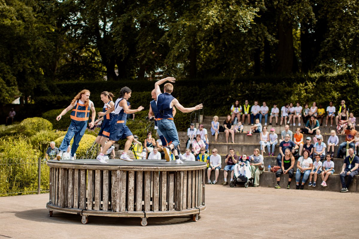 Be a part of <a href="/HatFair/">Hat Fair</a> 2024 and help celebrate the festival's 50th birthday 🎉
1, Come and Sing at the community opening ceremony
2, Perform with <a href="/AutinDT/">Autin Dance Theatre</a> Dance Theatre
hatfair.co.uk/news/be-part-h…
#HelloWinchester #FestivalSeason